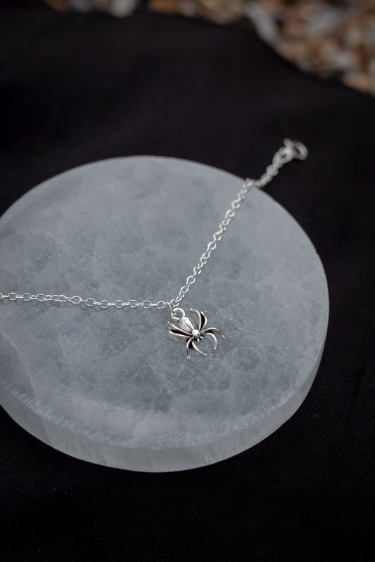 Spun in Silver - La Voisin